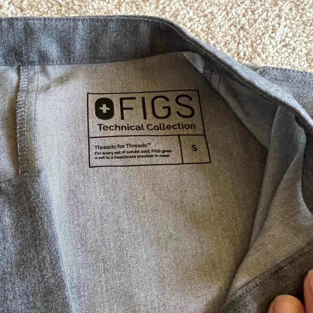 Figs Scrub Set - Picture 7 of 7
